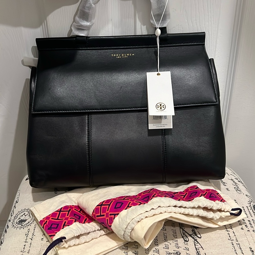 TORY BURCH NWT Top Handle Satchel. Smooth TopGrained Leather
